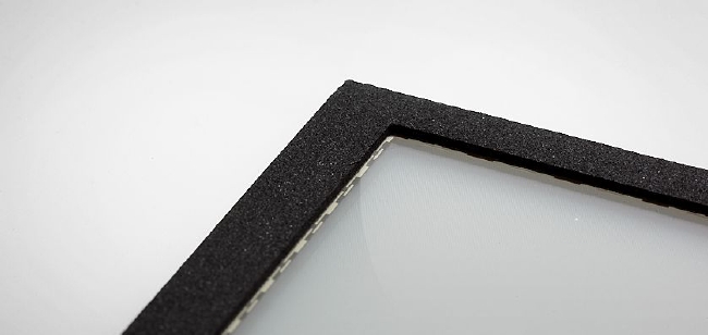 Écran tactile personnalisé - Sceller le gros plan d’un cadre noir